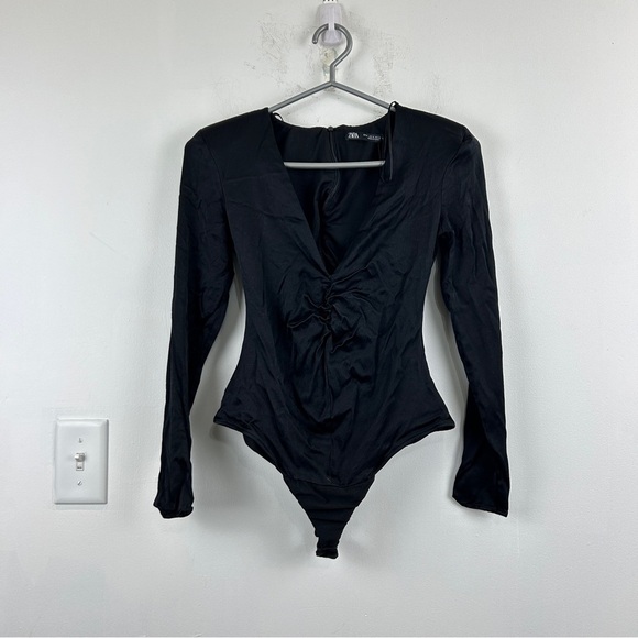 Zara Ruched V-Neck Bodysuit - Picture 5 of 12